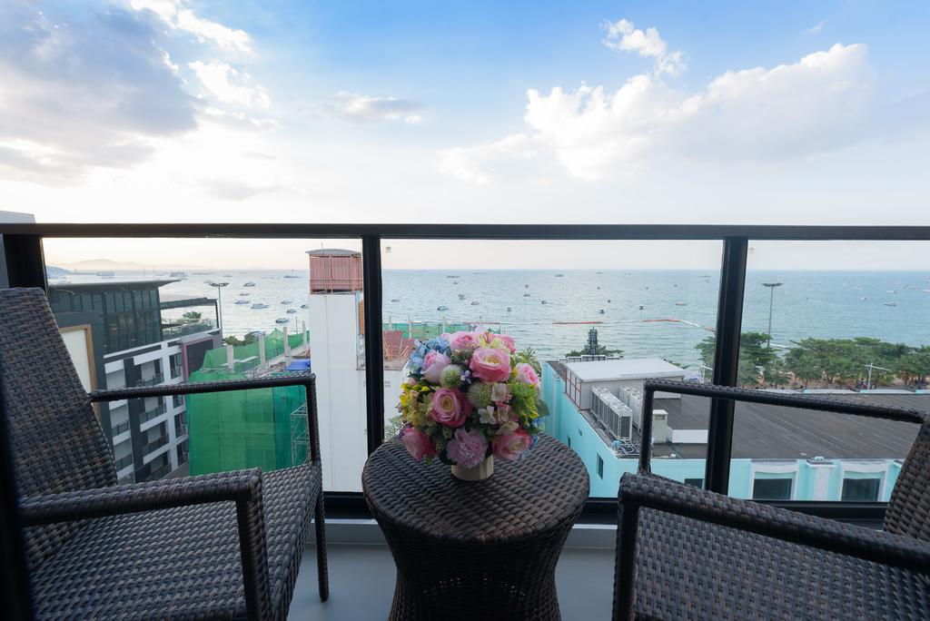 Deep Blue Z10 Hotel Pattaya Exterior foto